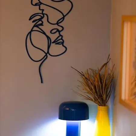 Lejlighed Neon Oasis - Parking - Terrasse - Wifi - *