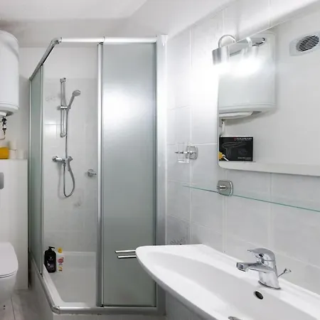 Apartamento Neon Oasis - Parking - Terrasse - Wifi - Nimes